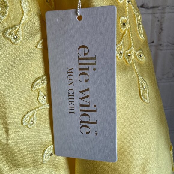 **Prom** Ellie Wilde Bedazzled Deep V-neck Satin A-line Gown - Picture 4 of 8